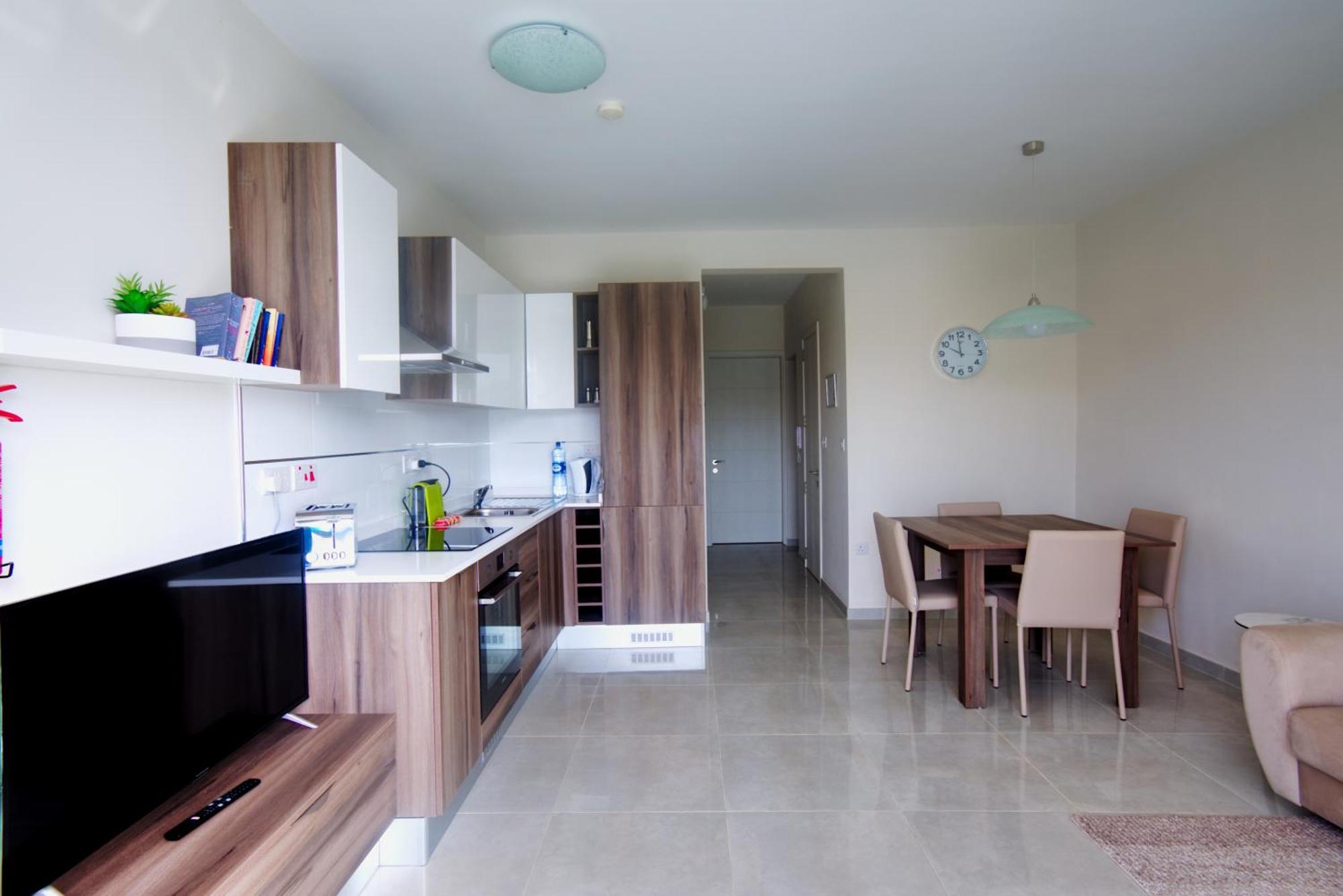 Marbella Holiday Apartments - Seafront - Wifi Marsaskala Eksteriør bilde